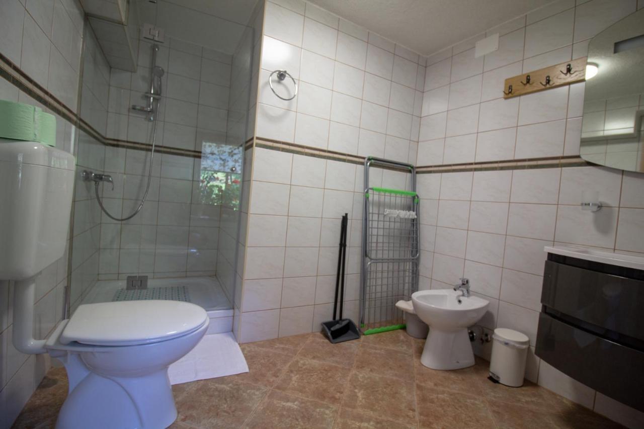Apartmaji Nena Rocinj Kültér fotó